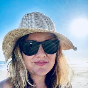 Meet your Posher, Nidia